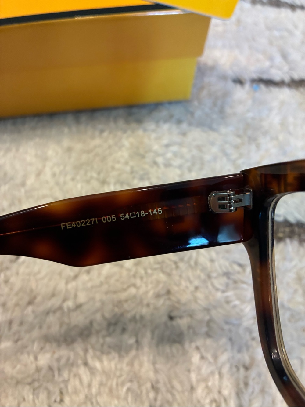 Fendi Tortoiseshell Square Sunglasses with Gradient Lenses - Picture 4 of 6